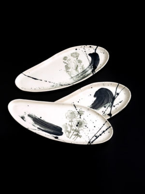 מגש אירוח שחור-לבן / M